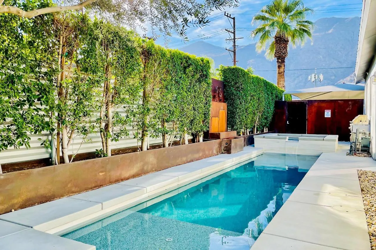 Desert Dreaming Permit #33016 Palm Springs 0*,  United States